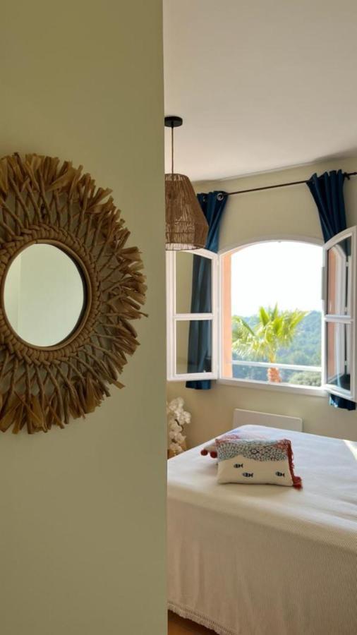 Hameau Des Amandiers Vue Mer - Piscine, Golf Et Tennis Prive Saint-Cyr-sur-Mer Exterior foto